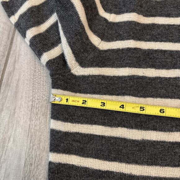 J. CREW Women’s Sz Small 100% Baby Alpaca Shawl-Collar Sweater Striped Sailor - Picture 5 of 11